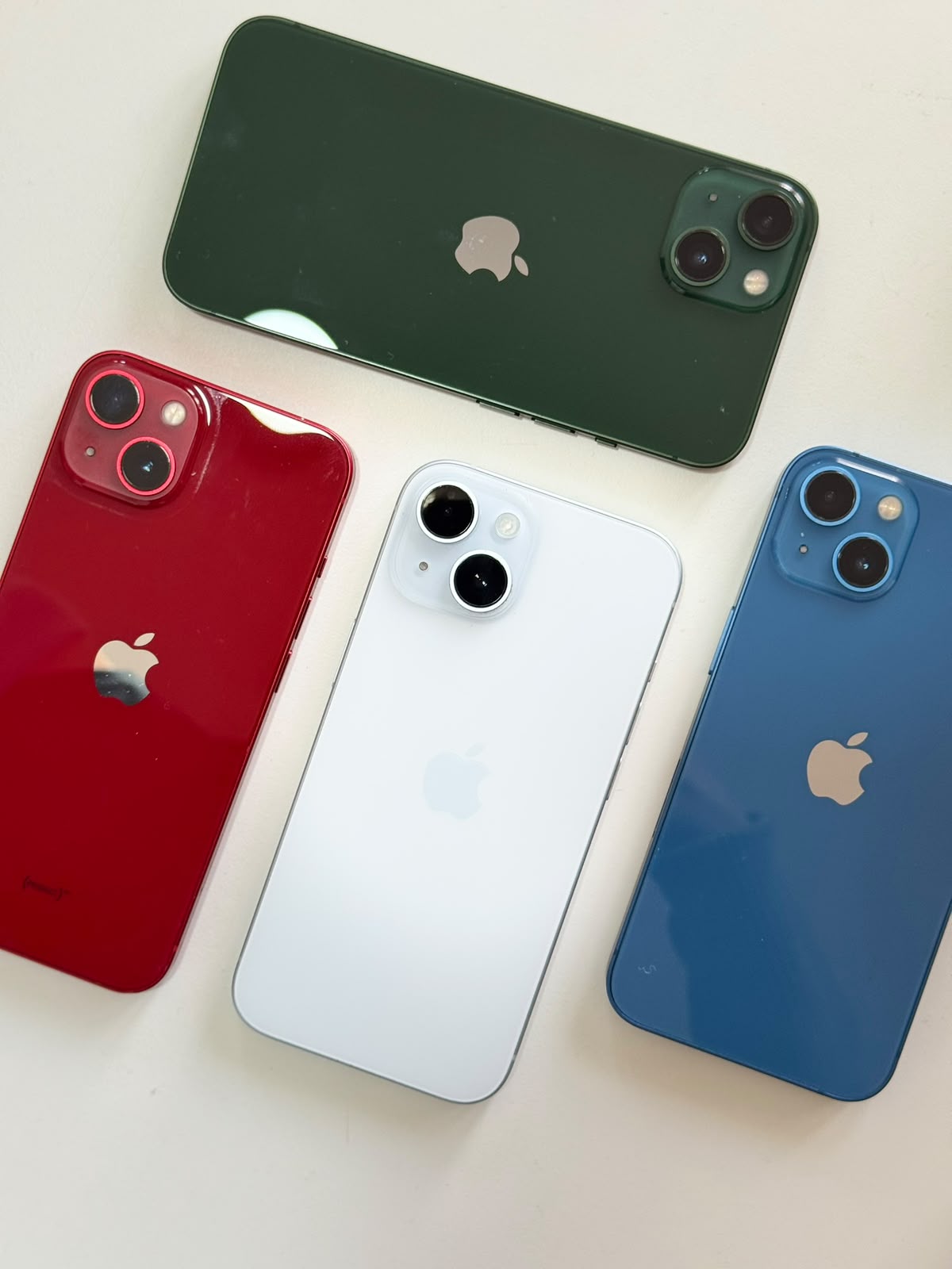 iPhone 13 en todos los colores - rojo blanco verde azul stock permanente