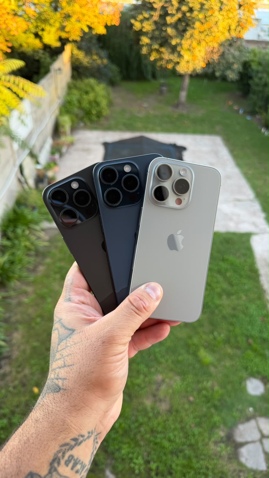 iPhone Pro Max en tres colores disponibles - stock mayorista Golden Celulares